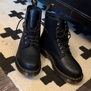 Dr. Martens 1460 Boots Faux Fur Lined
